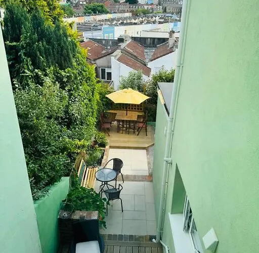 Casa vacanze Totterdown's Fabulous House & Floral Garden Bristol