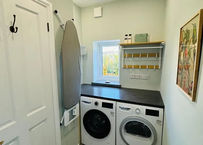 Totterdown's Fabulous House & Floral Garden Casa vacanze *