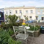 Totterdown's Fabulous House & Floral Garden * Bristol