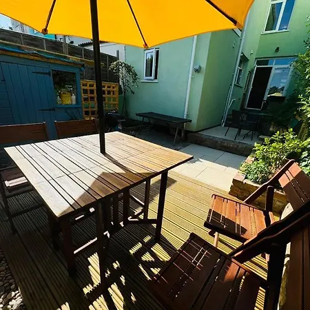 Feriehus Totterdown'S Fabulous House & Floral Garden