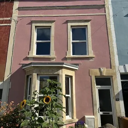 Feriehus Totterdown'S Fabulous House & Floral Garden