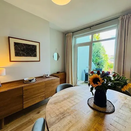 Totterdown House With Views & Garden Сasa de vacaciones *