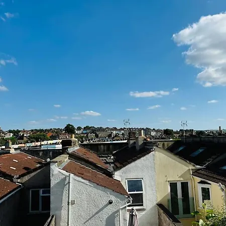 Totterdown'S Fabulous House & Floral Garden Semesterbostad Bristol
