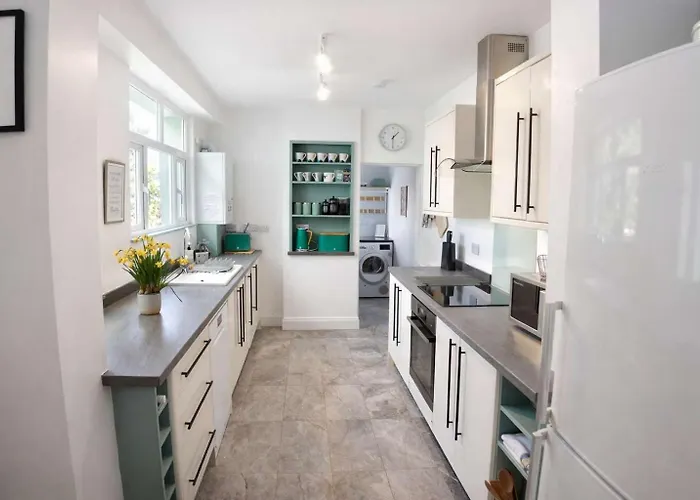 Сasa de vacaciones Totterdown's Fabulous House & Floral Garden