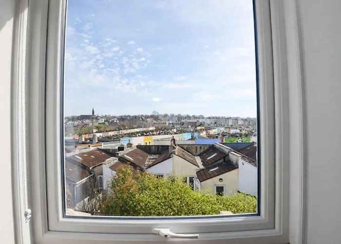 Totterdown's Fabulous House & Floral Garden Сasa de vacaciones