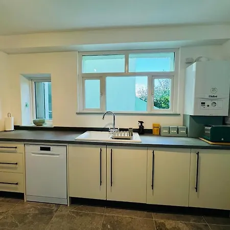 Totterdown'S Fabulous House & Floral Garden Holiday home *